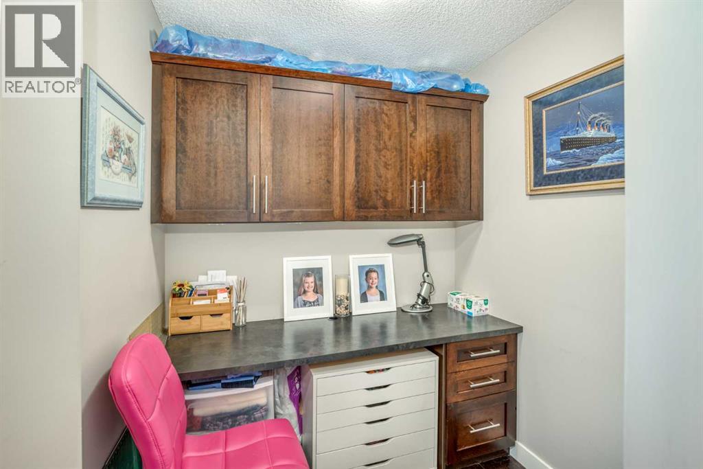 #320 205 Sunset Drive - 17