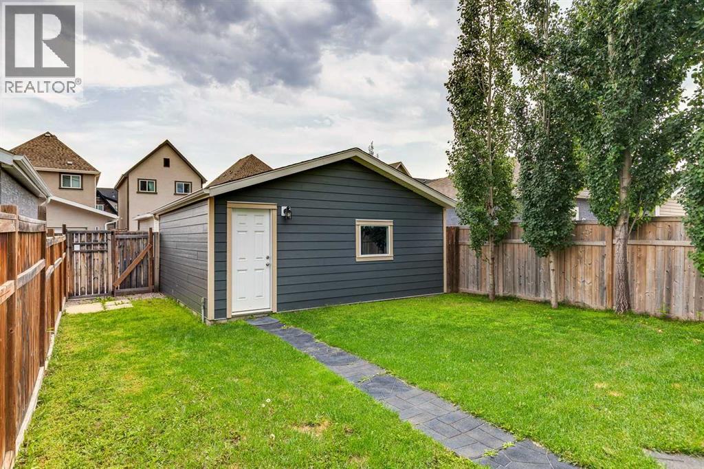 246 Mahogany Heights SE - Image 41