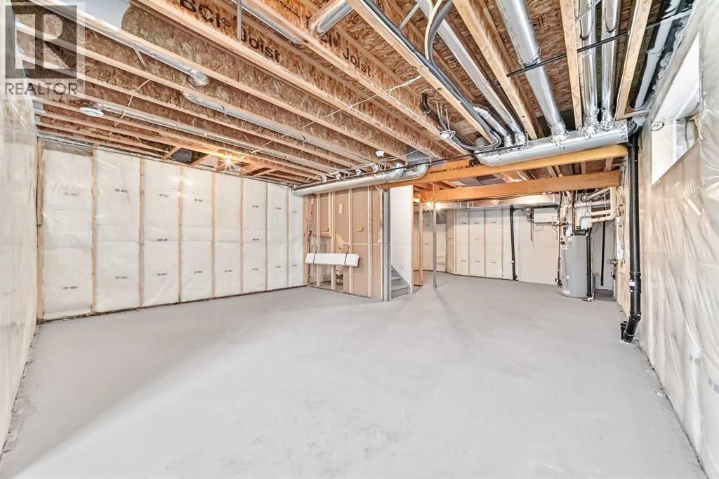 27 Redstone Heights NE - Image 38