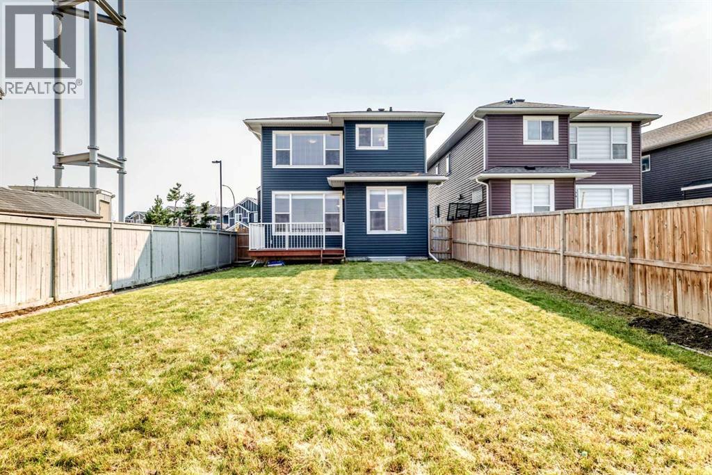 27 Redstone Heights NE - Image 41