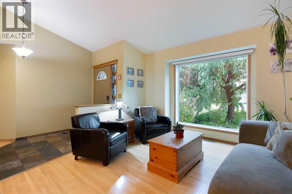 337 Sandringham Court NW - Image 5
