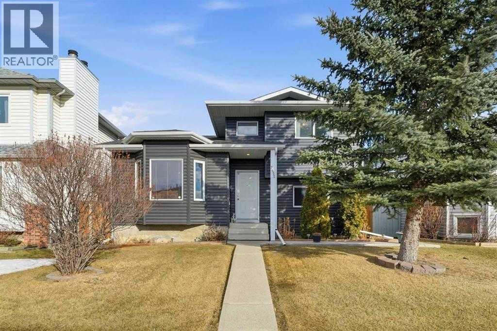 2855 Catalina Boulevard NE - 2