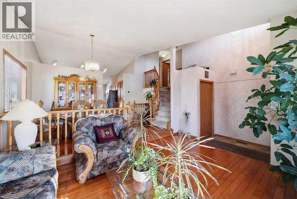 2855 Catalina Boulevard NE - 6