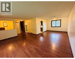 Living room - 1524 77th Avenue, Grand Forks, BC V0H1H0 Photo 12