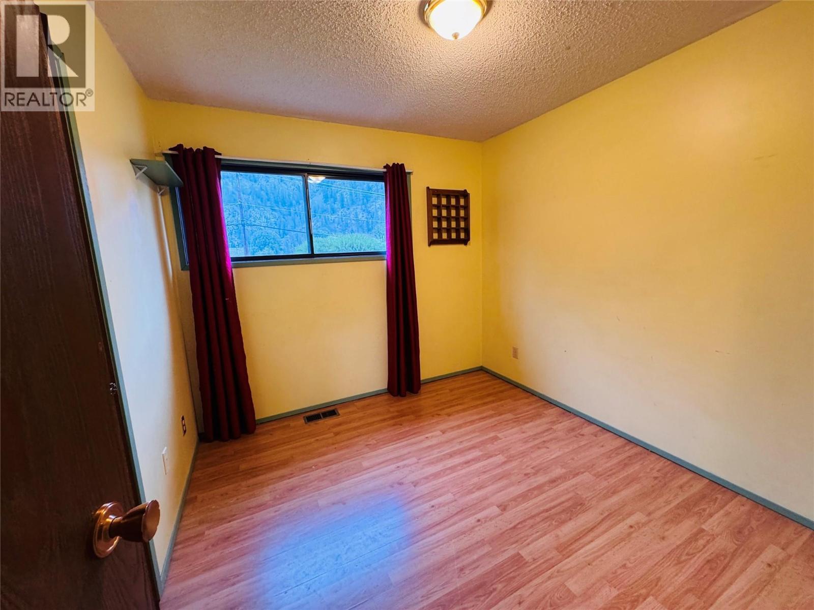 1524 77TH Avenue, Grand Forks