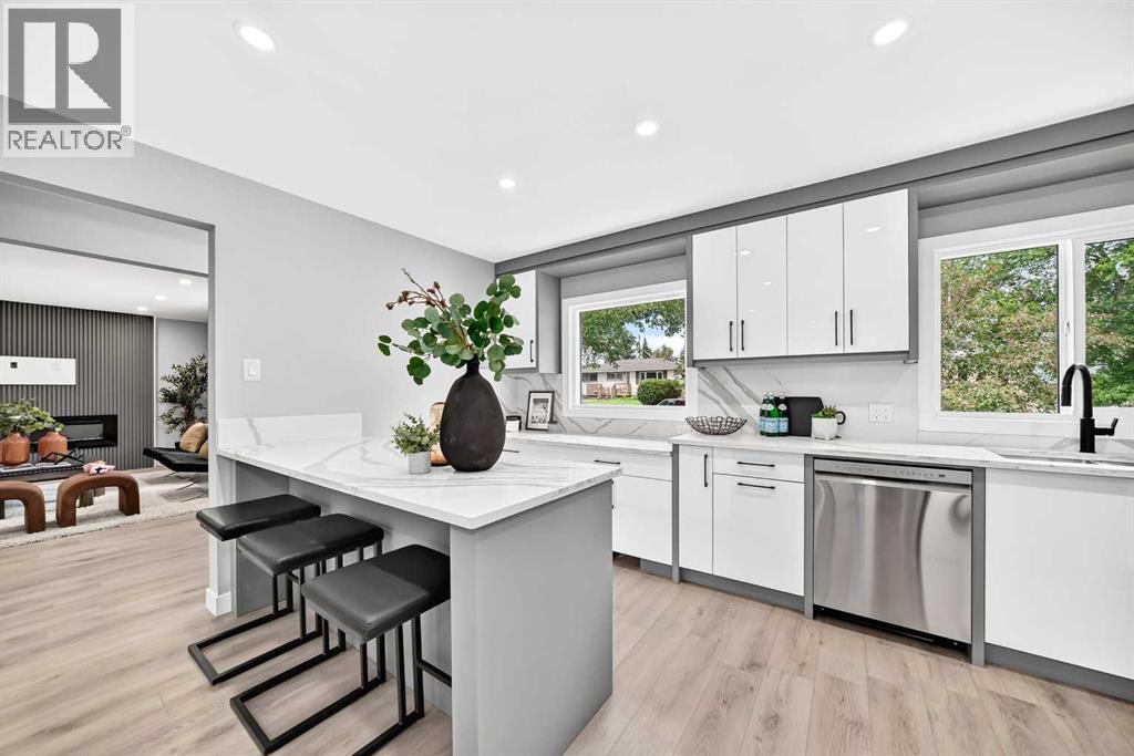 3824 Brooklyn Crescent NW - Image 8