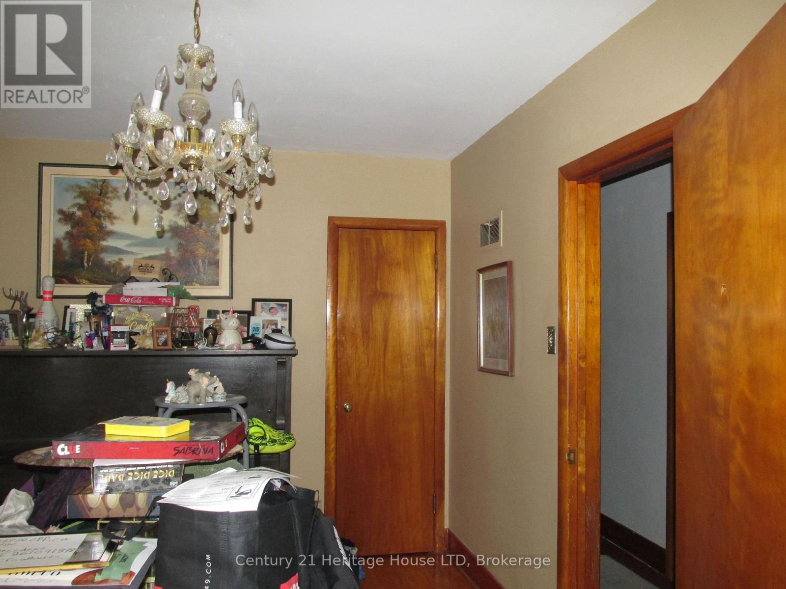 3 MELBA ROAD - Image 7