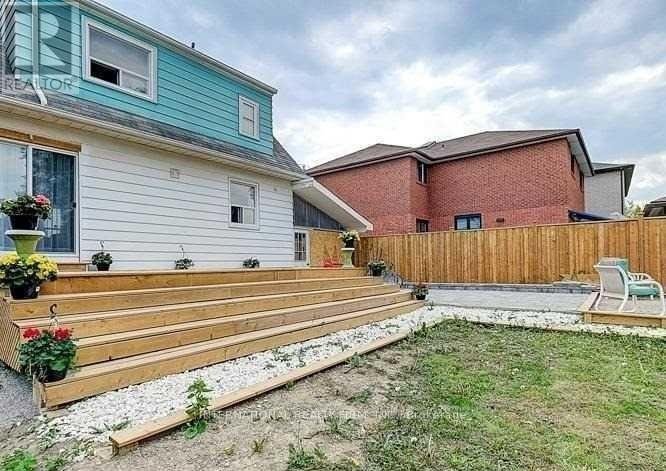 8 FARRELL AVENUE - Image 19