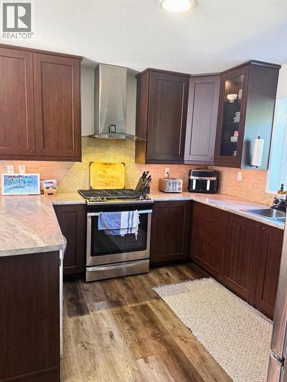 3, 49329 Folding Avenue - 18