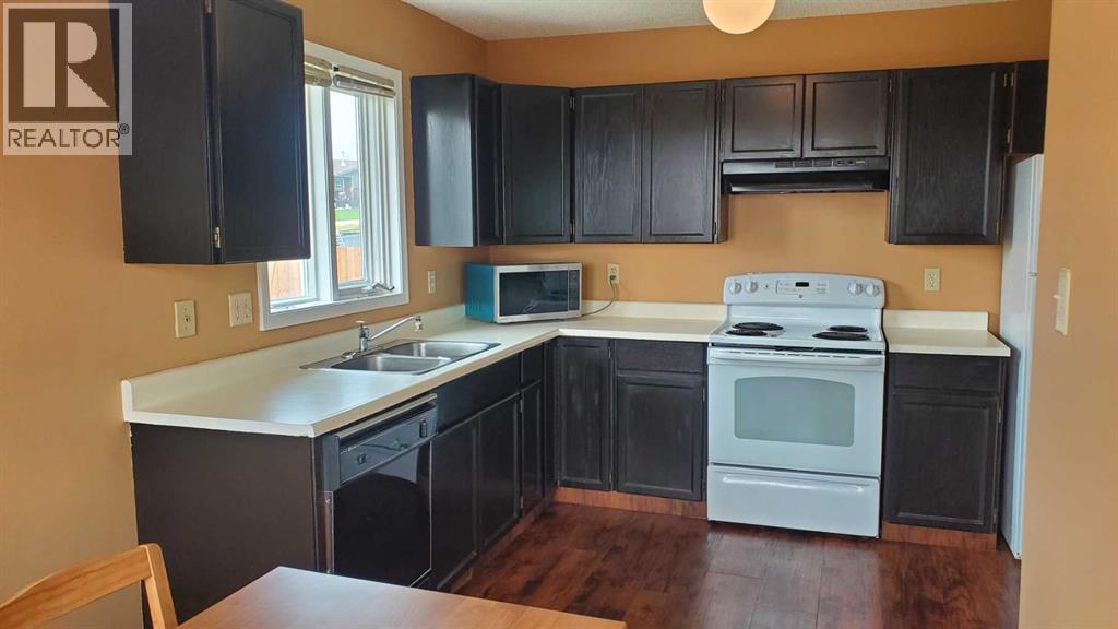 5 Hillside Crescent - 6