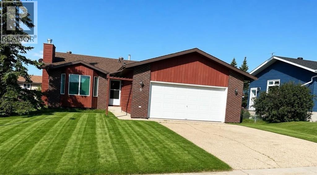 5 Hillside Crescent - 1
