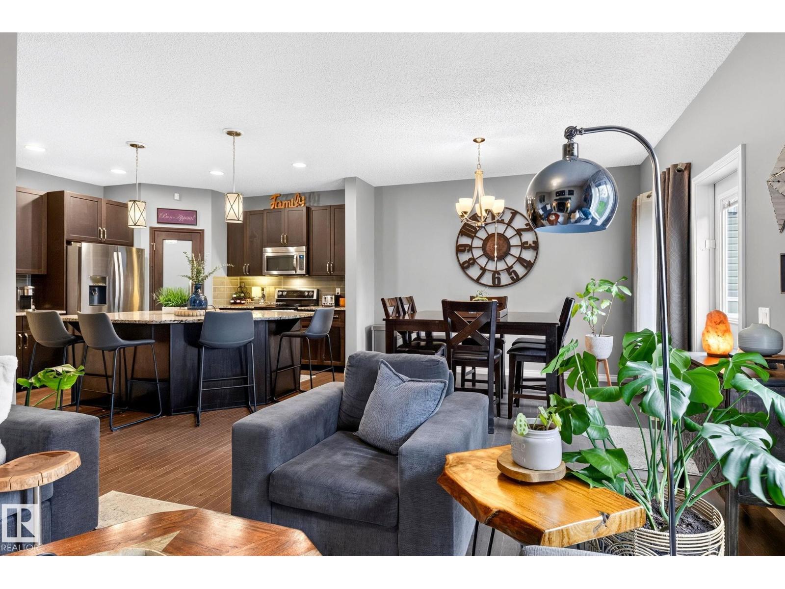 16512 140 ST NW - 28