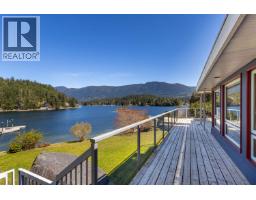 12881 Sunshine Coast Highway, Madeira Park, BC V0N2H1 Photo 7