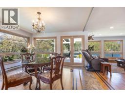 12881 Sunshine Coast Highway, Madeira Park, BC V0N2H1 Photo 11