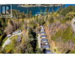 12881 Sunshine Coast Highway, Madeira Park, BC V0N2H1 Photo 6