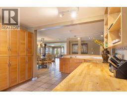 12881 Sunshine Coast Highway, Madeira Park, BC V0N2H1 Photo 29