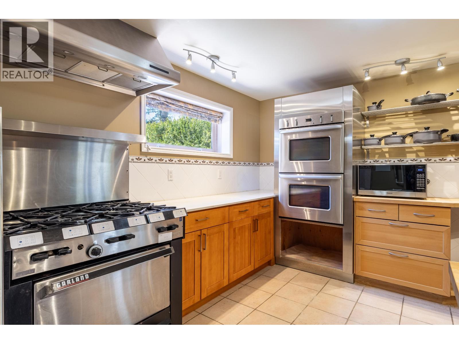 12881 SUNSHINE COAST HIGHWAY, Madeira Park