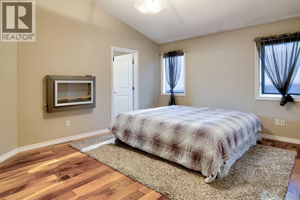 544 Couleesprings Crescent S - Image 26