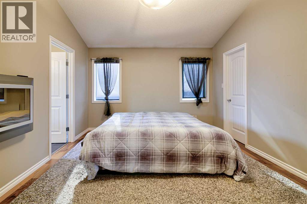 544 Couleesprings Crescent S - Image 27