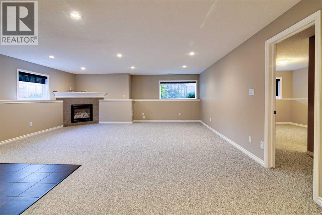 544 Couleesprings Crescent S - Image 31