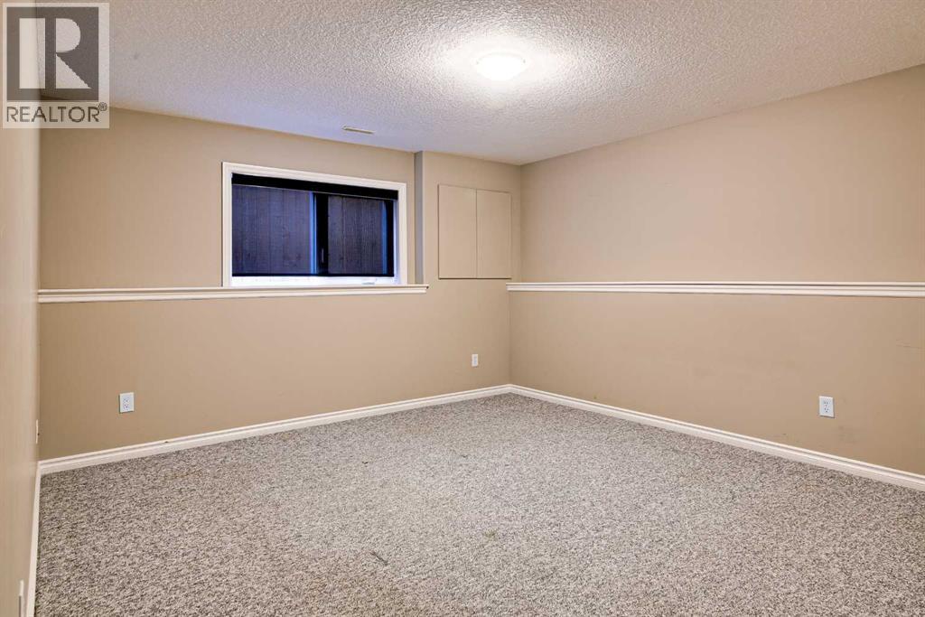 544 Couleesprings Crescent S - Image 36