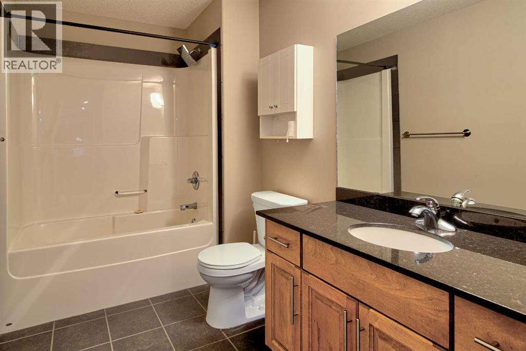 544 Couleesprings Crescent S - Image 38