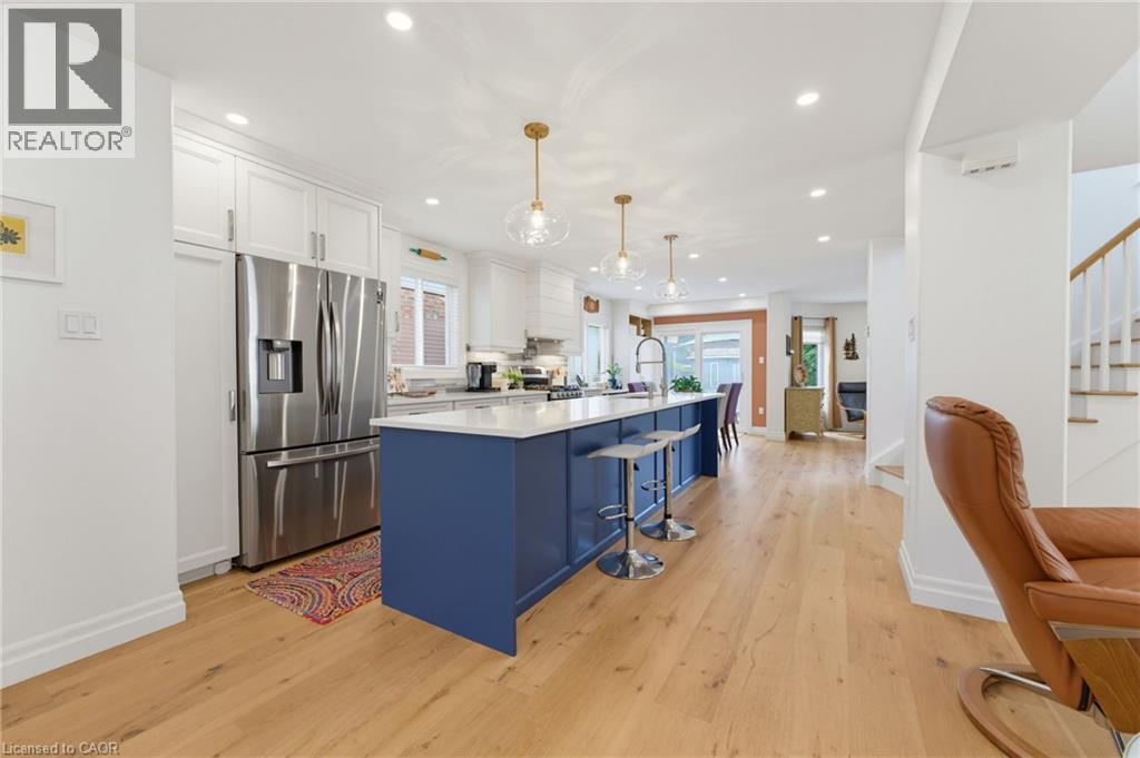 25 BLUEWATER Drive - Image 5