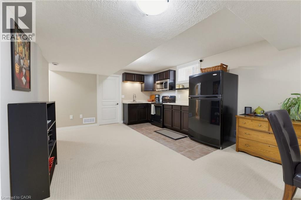 25 BLUEWATER Drive - Image 27
