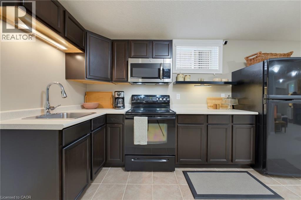 25 BLUEWATER Drive - Image 29