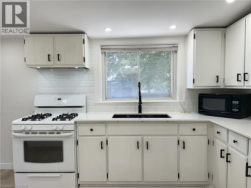 191 QUEEN Street N - 16