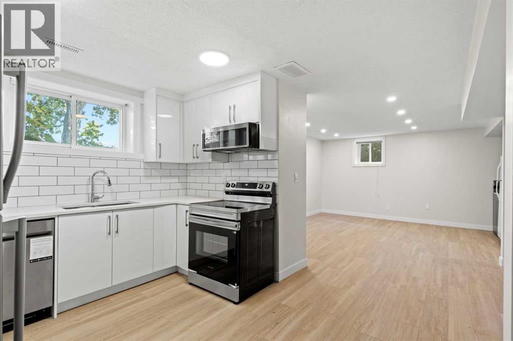 1527 52 Street SE - Image 25