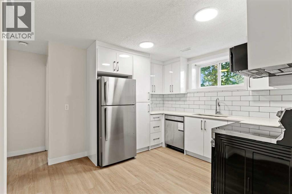 1527 52 Street SE - Image 24