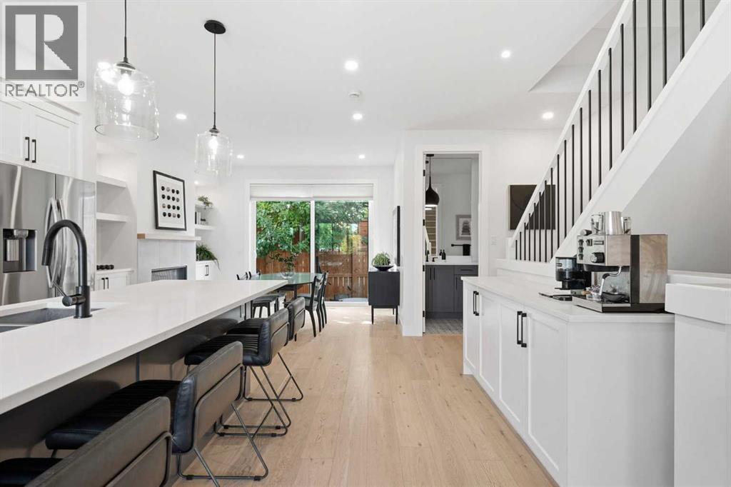 2179 49 Avenue SW - Image 11