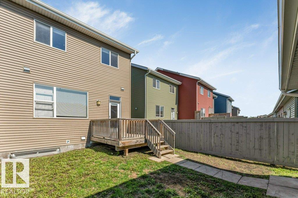 2122 24 ST NW - 4