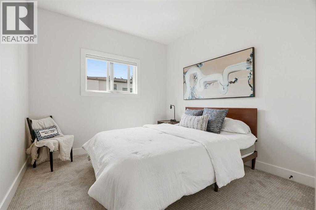 2179 49 Avenue SW - Image 24