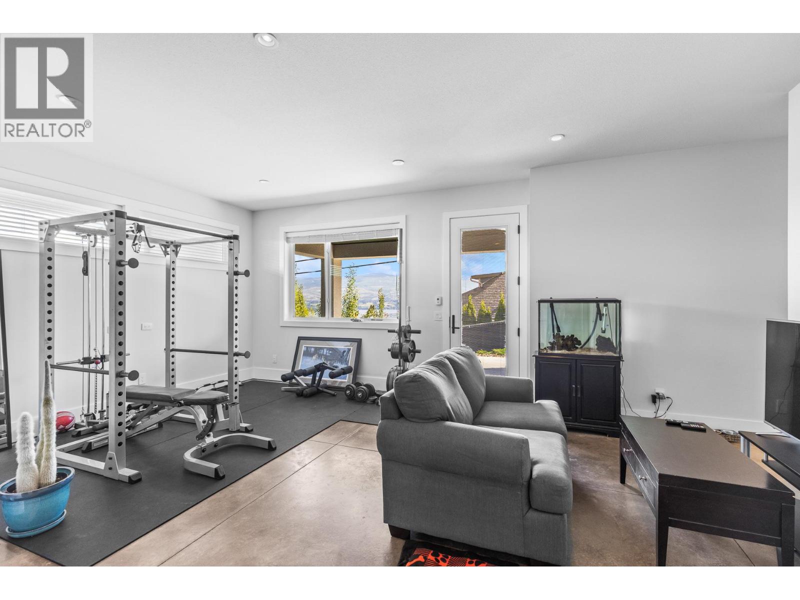 695 Lake Court - 68