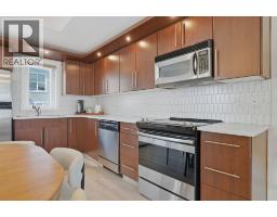4pc Bathroom - 128 West Springs Road Sw, Calgary, AB T3H5W2 Photo 7