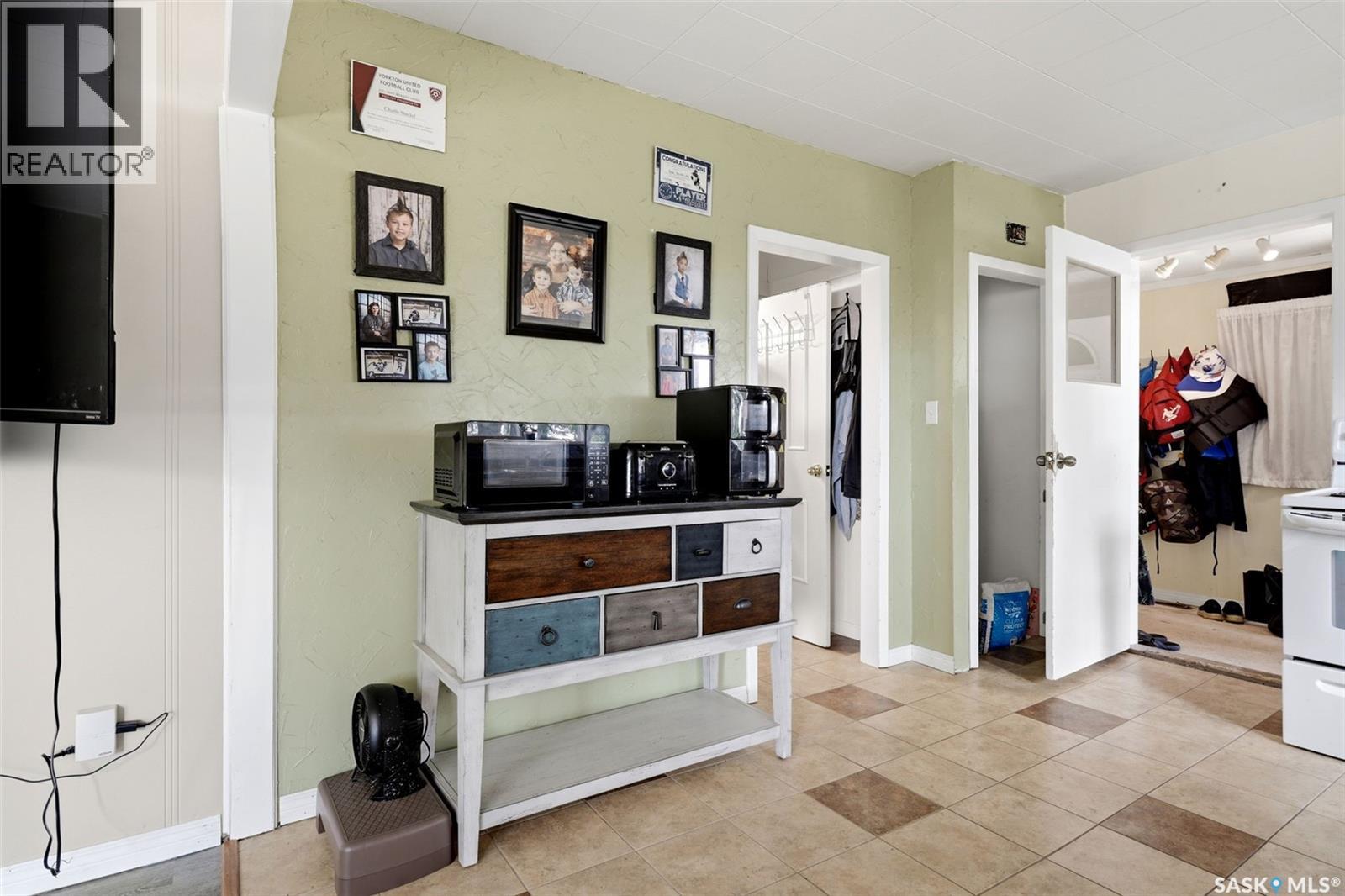 205 1st AVENUE - Image 10