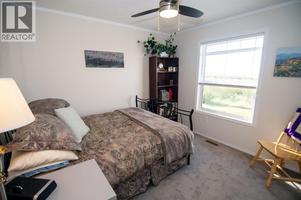 264057 562 Avenue E - Image 47