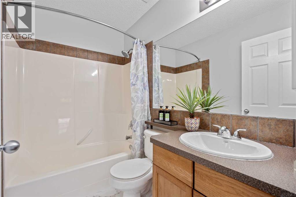 352 Sagewood Park SW - Image 33