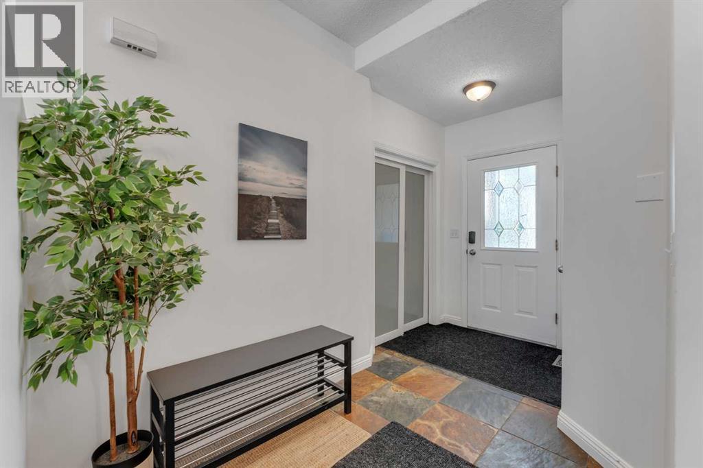 1707 23 Avenue SW - Image 8