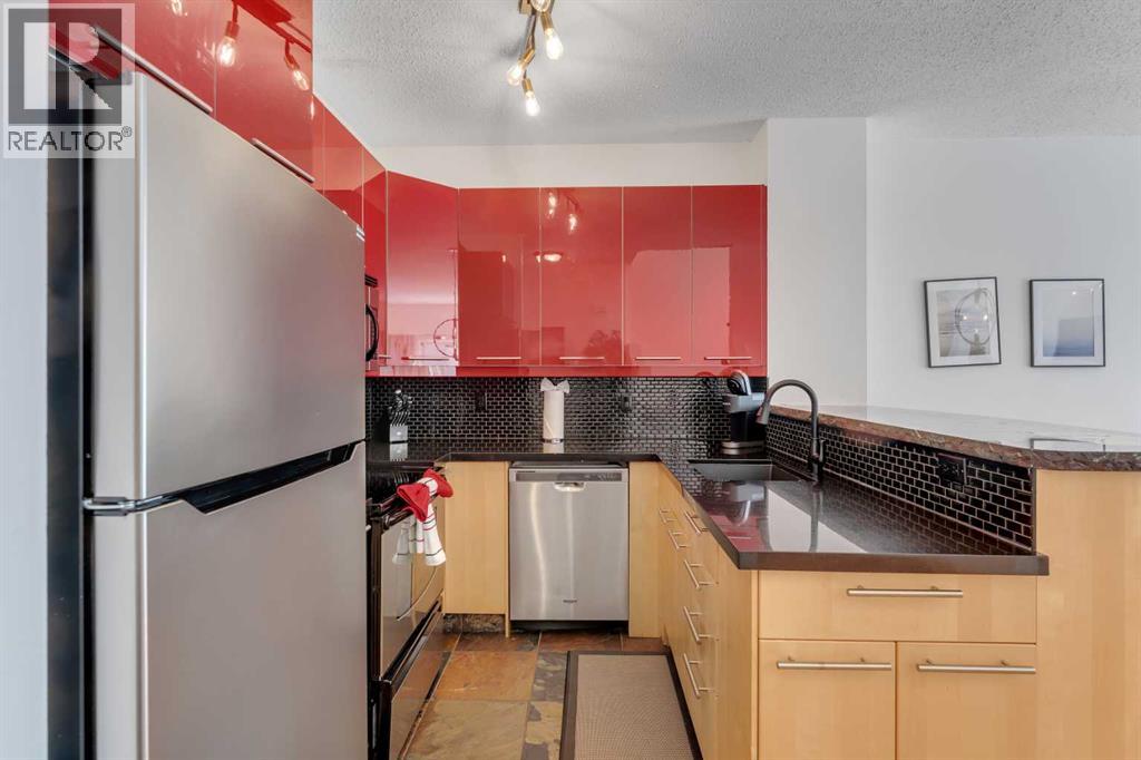 1707 23 Avenue SW - Image 10