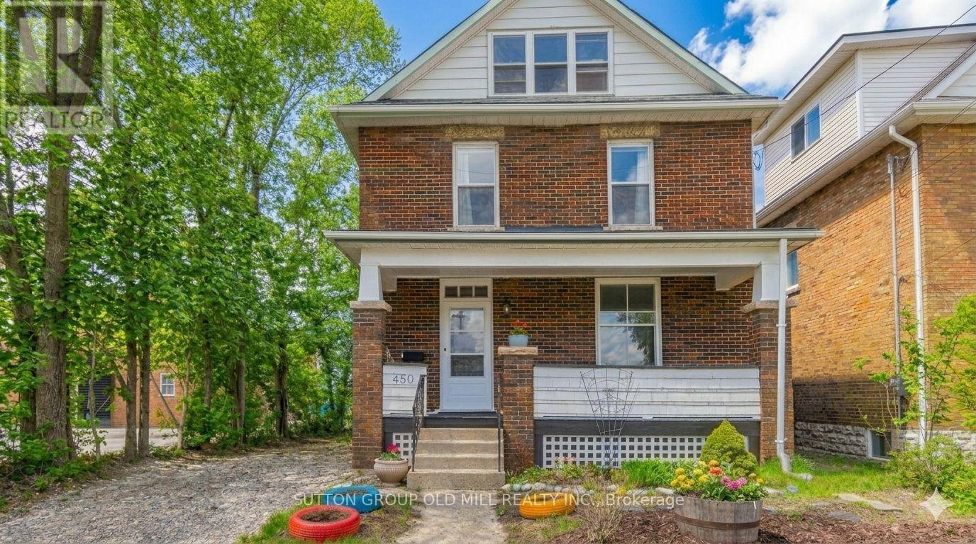 Photo of 450 York Road