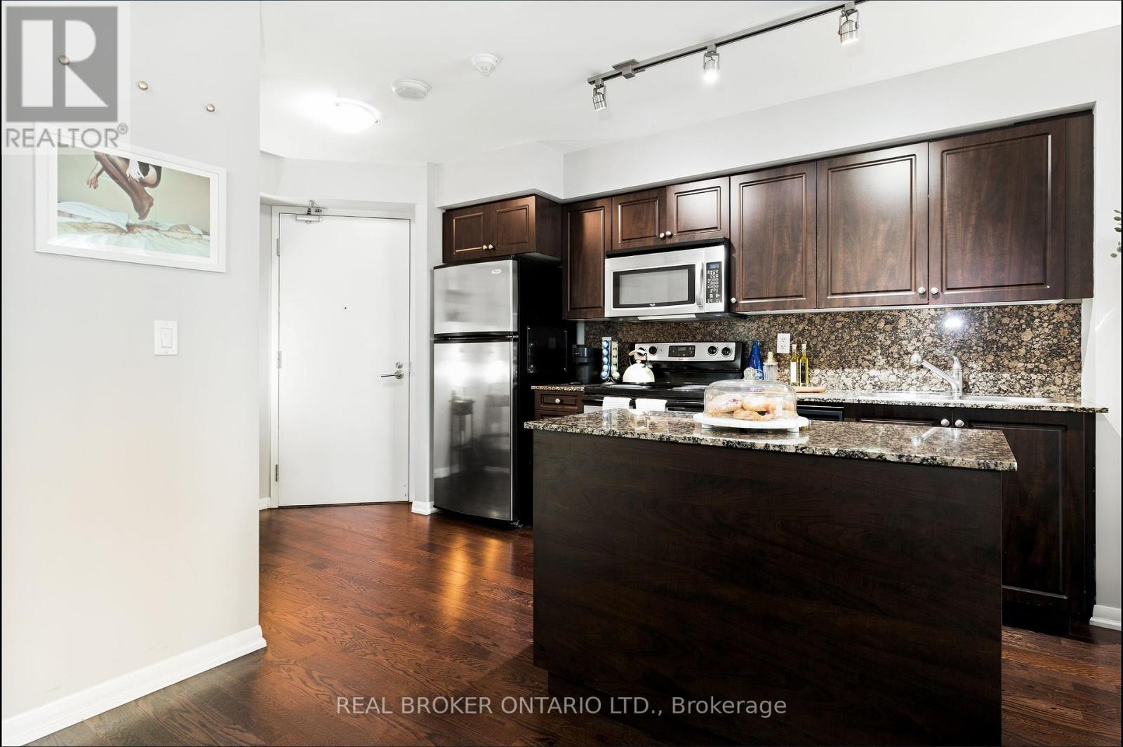 #1312 215 FORT YORK BOULEVARD - Image 13