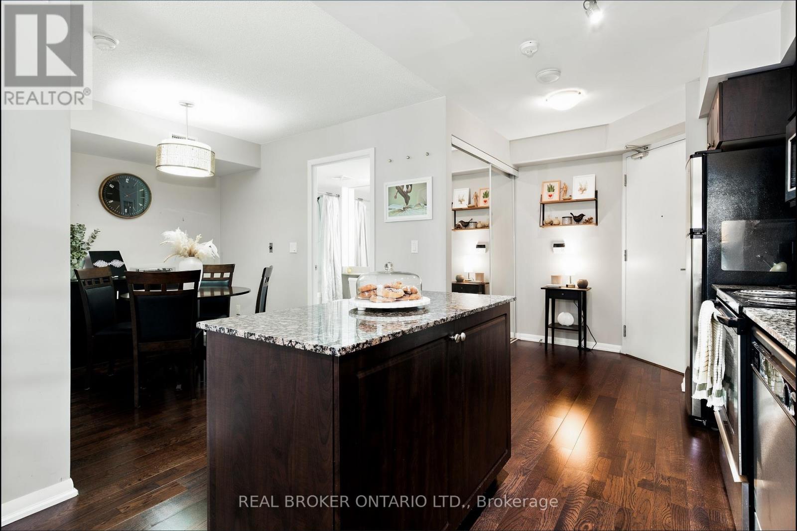 #1312 215 FORT YORK BOULEVARD - Image 15