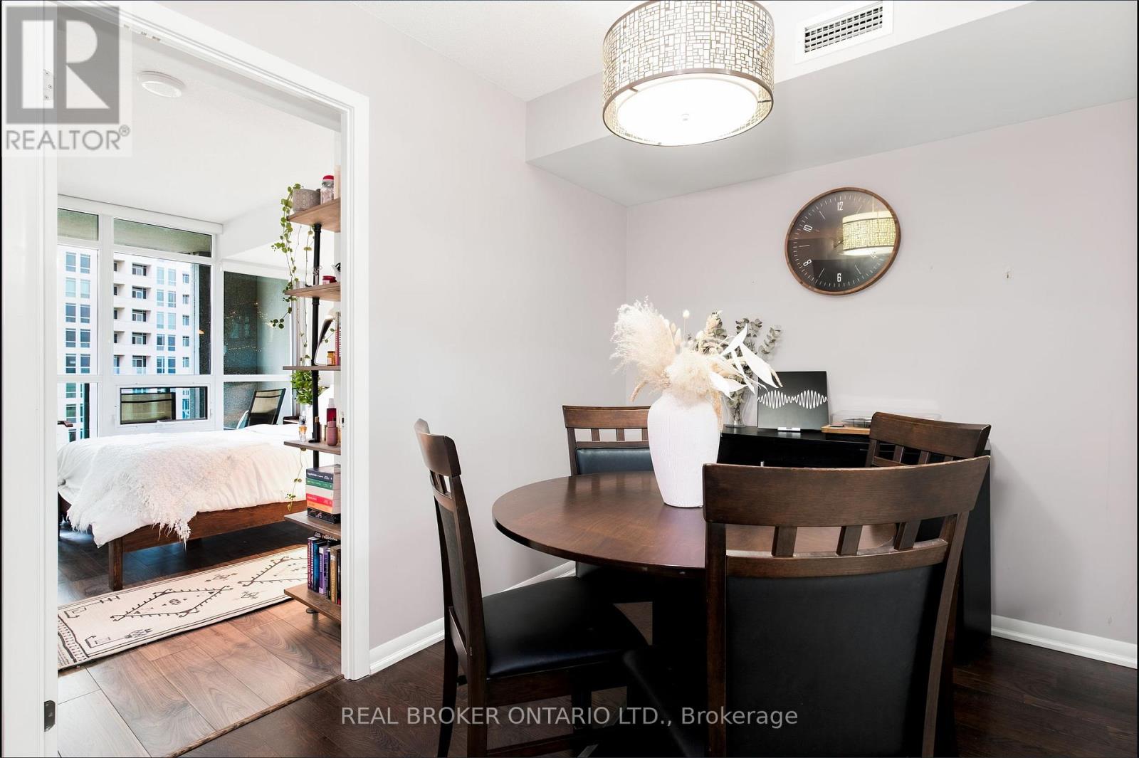 #1312 215 FORT YORK BOULEVARD - Image 17