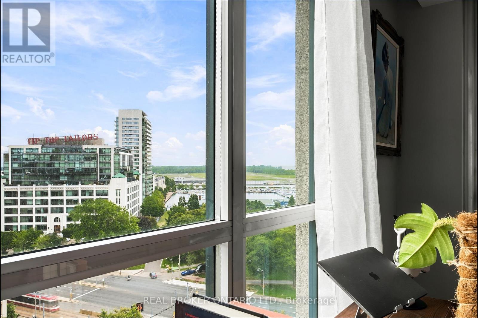 #1312 215 FORT YORK BOULEVARD - Image 25