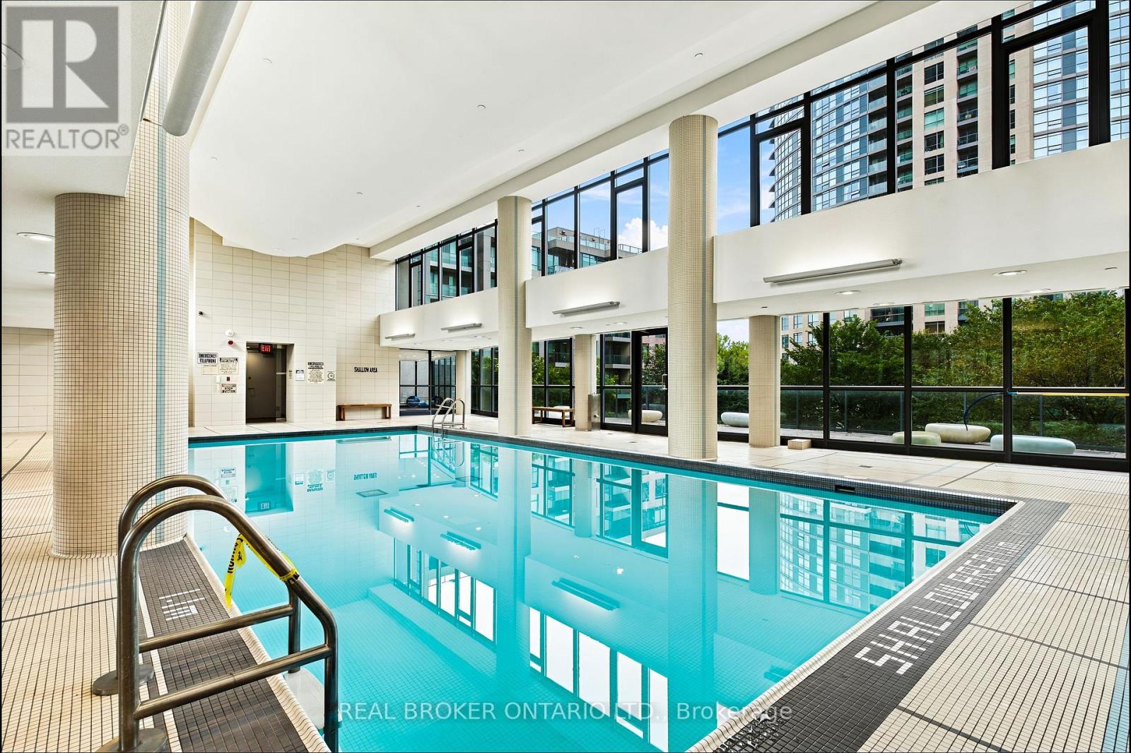 #1312 215 FORT YORK BOULEVARD - Image 32