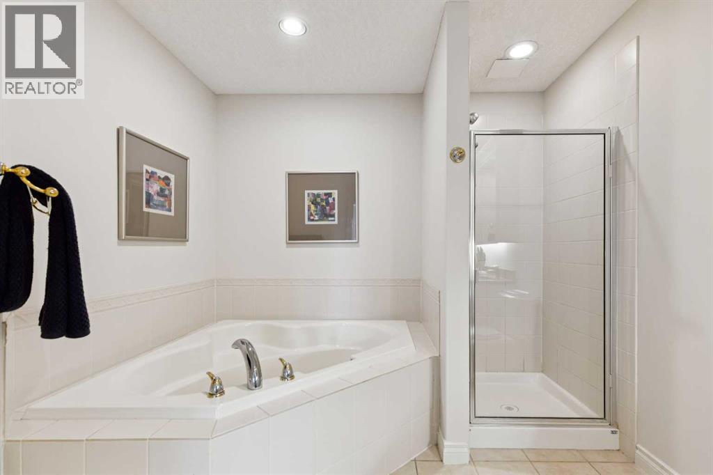 #306 59 22 Avenue SW - 22