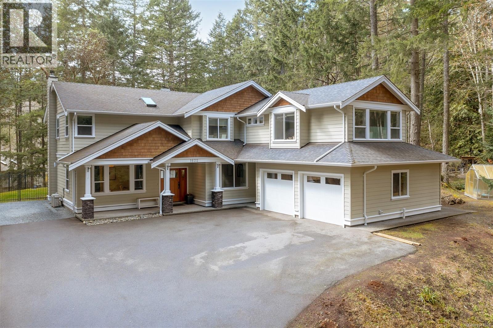1622 Millstream Rd - 1